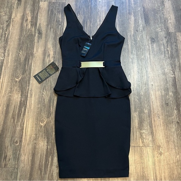 NWT Bebe Peplum Black Low Cut V Neck Short Dress Gold Detail Belt Cocktail S - Picture 5 of 15